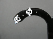 Load image into Gallery viewer, Silver Twist earrings
